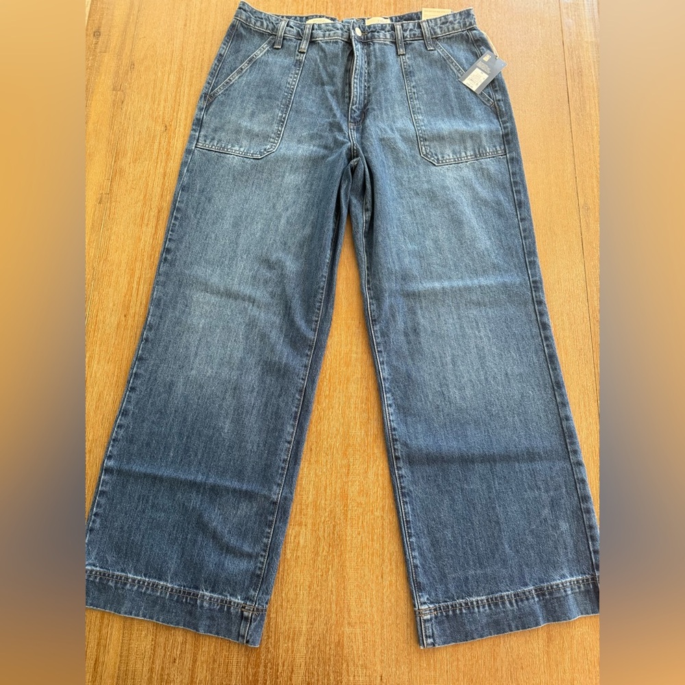 Women's High-Rise Wide Leg Jeans - Universal Thread Medium Wash - Picture 7 of 8